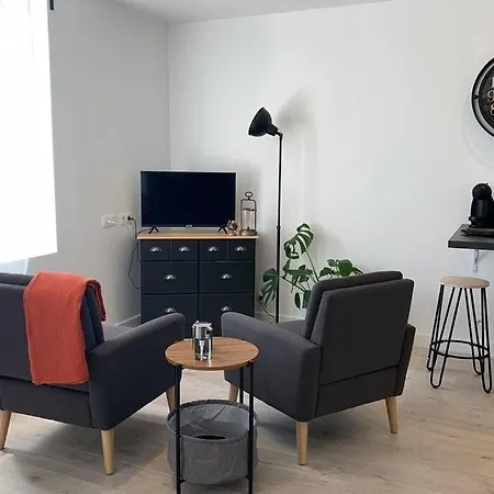 Le petit loft - Studio - WIFI - Coeur de ville - Parking Pont-lʼAbbé Extérieur photo